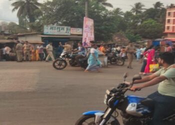 Drunkards rioting in the streets