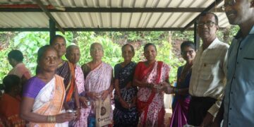 Single Women's Day Celebrated at Dhopave