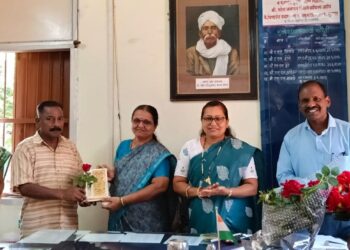 Felicitation of Sawant and Kangutkar Madam