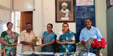 Felicitation of Sawant and Kangutkar Madam