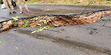 Road at Pangari Tarfe Haveli has caved in