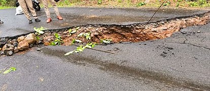 Road at Pangari Tarfe Haveli has caved in