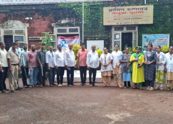 Aarekar family honors rural hospital staff