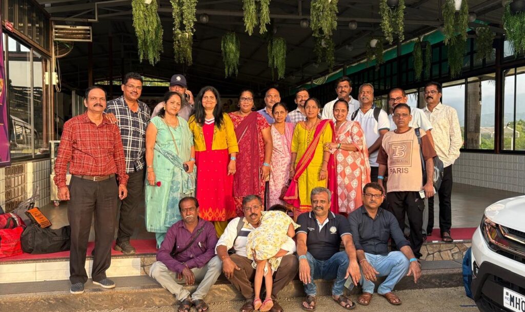 Class 10 Batch Reunion at Pedhambe