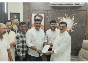 Shiv Sena Thackeray faction chief Atulsheth Lanjekar