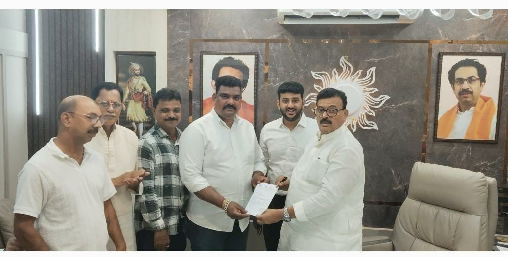 Shiv Sena Thackeray faction chief Atulsheth Lanjekar