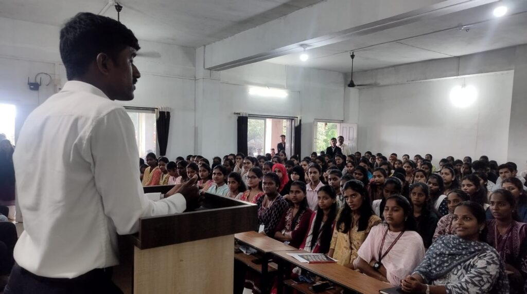 Guidance session at Patpanhale College