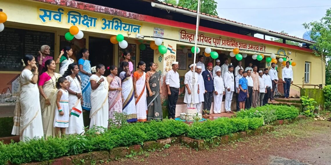 Flag hoisting by ex-soldier