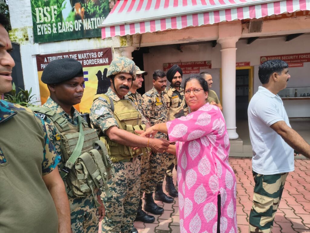 Women celebrated Raksha Bandhan with soldiers