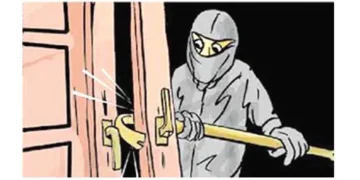 Daylight burglary in Chiplun