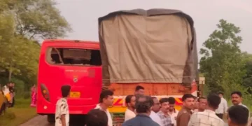 ST bus hit by a truck