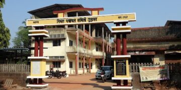 आम्हाला विचारल्याशिवाय शिक्षक पाठवू नयेत