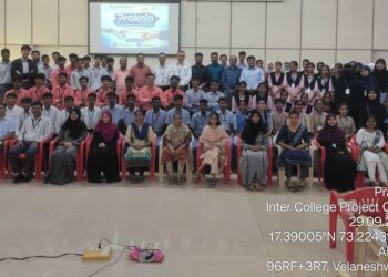 Inter-collegiate project competition at Velneshwar