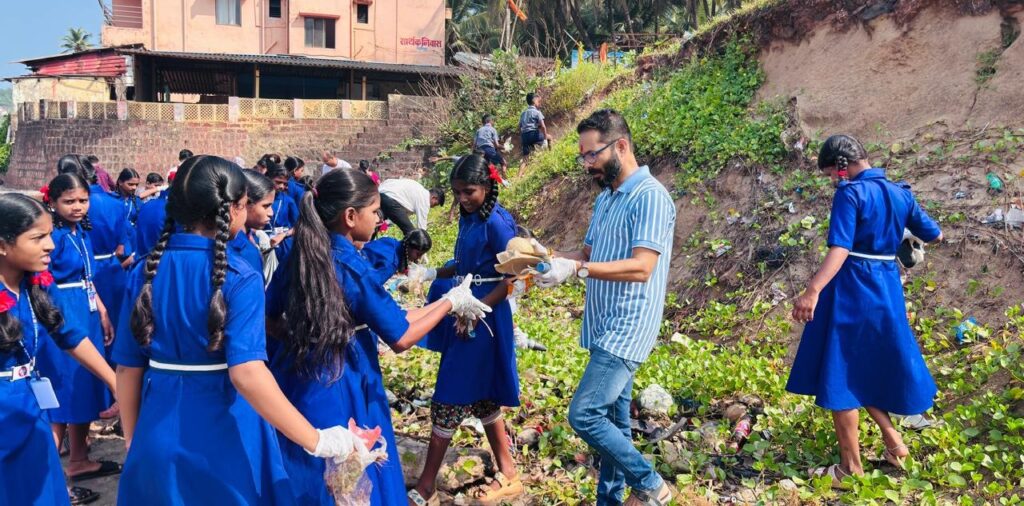 Velneshwar beach cleanliness drive